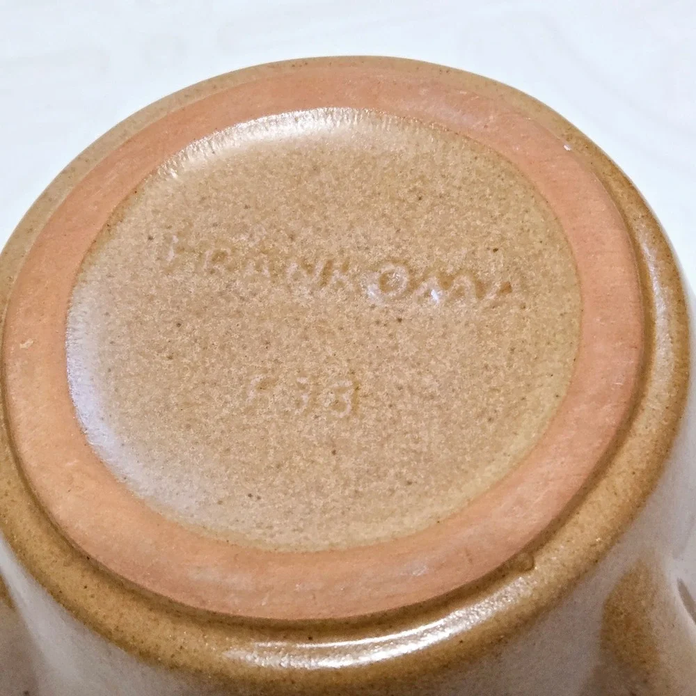 Frankoma Pottery Fluted‎ Bowl Dish Brown Tan F33